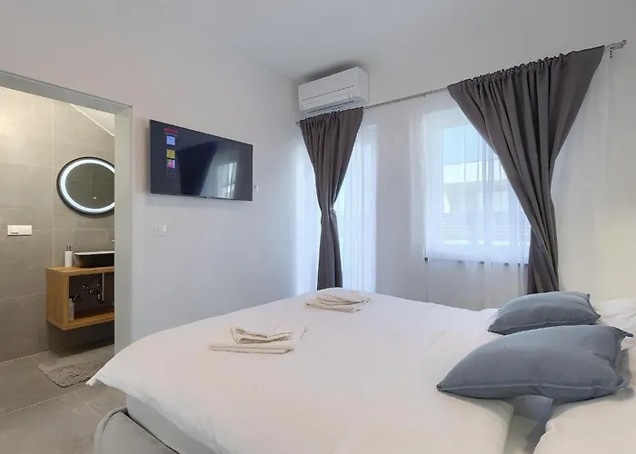 Elena Rovinj Hébergement de vacances *